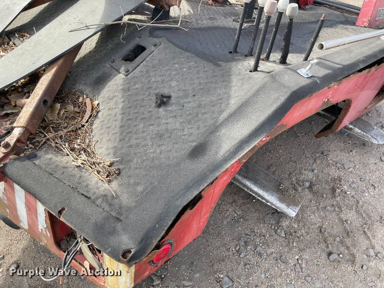 image for item IJ9700 Zips  wrecker bed