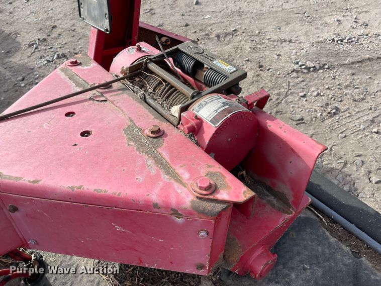 image for item IJ9700 Zips  wrecker bed