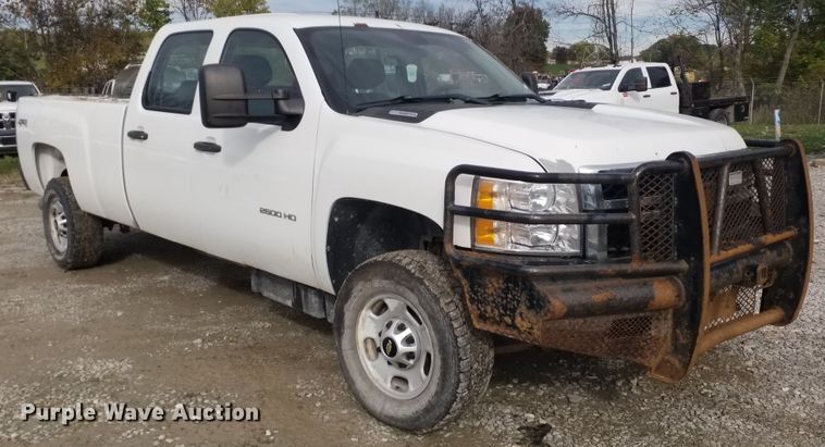 image for item IK9638 2014 Chevrolet Silverado 2500HD  Crew Cab pickup truck
