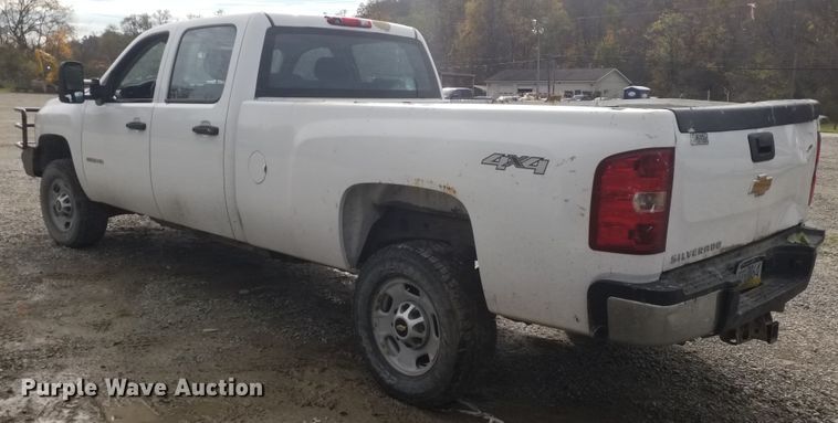 image for item IK9638 2014 Chevrolet Silverado 2500HD  Crew Cab pickup truck