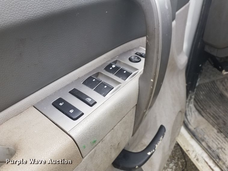 image for item IK9638 2014 Chevrolet Silverado 2500HD  Crew Cab pickup truck