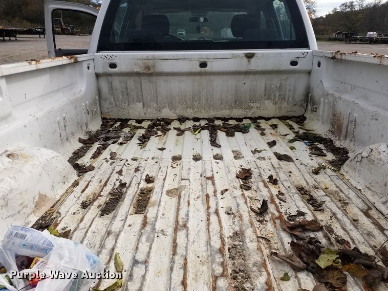 image for item IK9638 2014 Chevrolet Silverado 2500HD  Crew Cab pickup truck