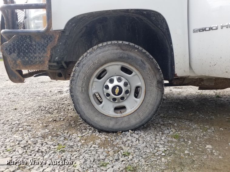 image for item IK9638 2014 Chevrolet Silverado 2500HD  Crew Cab pickup truck