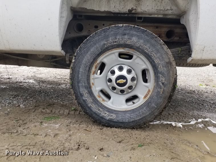 image for item IK9638 2014 Chevrolet Silverado 2500HD  Crew Cab pickup truck