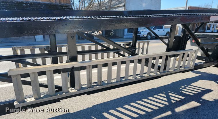 image for item IM9252 2006 Kaufman  car carrier