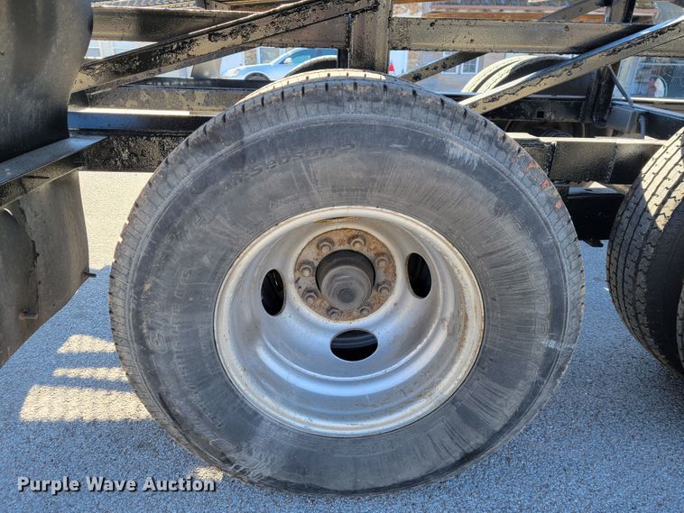 image for item IM9252 2006 Kaufman  car carrier