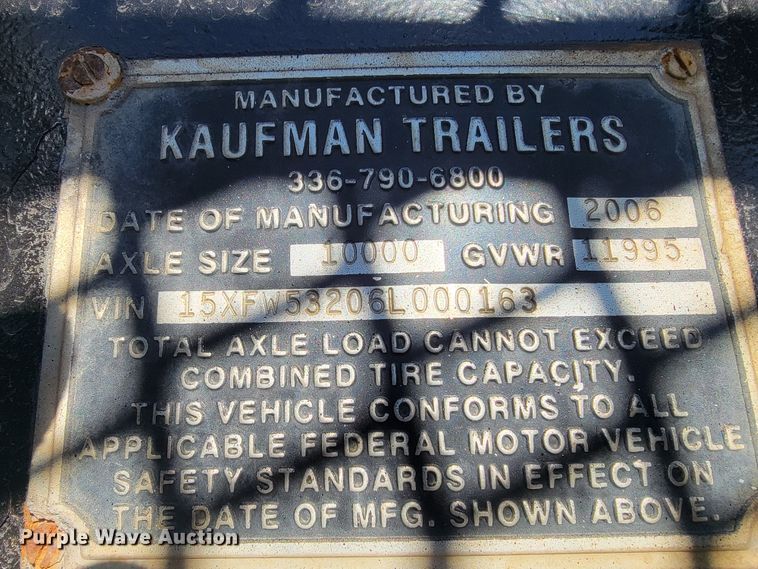 image for item IM9252 2006 Kaufman  car carrier