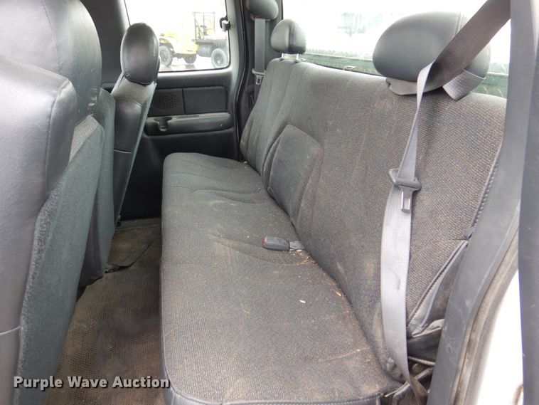 image for item IM9756 2002 Chevrolet Silverado 1500  Ext. Cab pickup truck