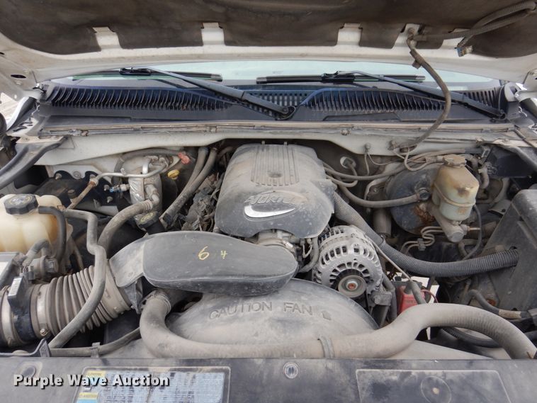 image for item IM9756 2002 Chevrolet Silverado 1500  Ext. Cab pickup truck