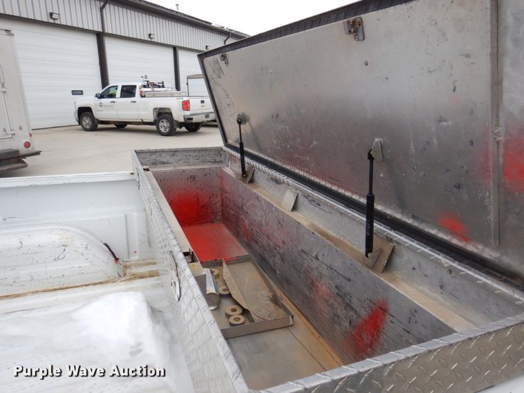 image for item IM9756 2002 Chevrolet Silverado 1500  Ext. Cab pickup truck