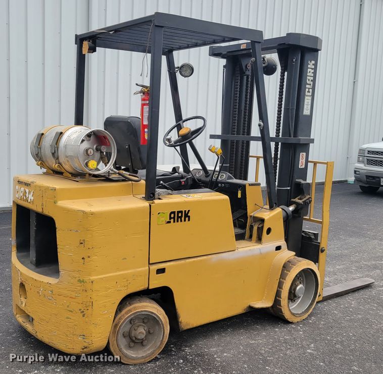 image for item IM9757 Clark C500-S80  forklift