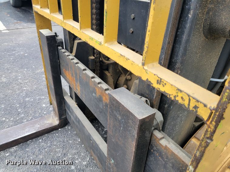 image for item IM9757 Clark C500-S80  forklift