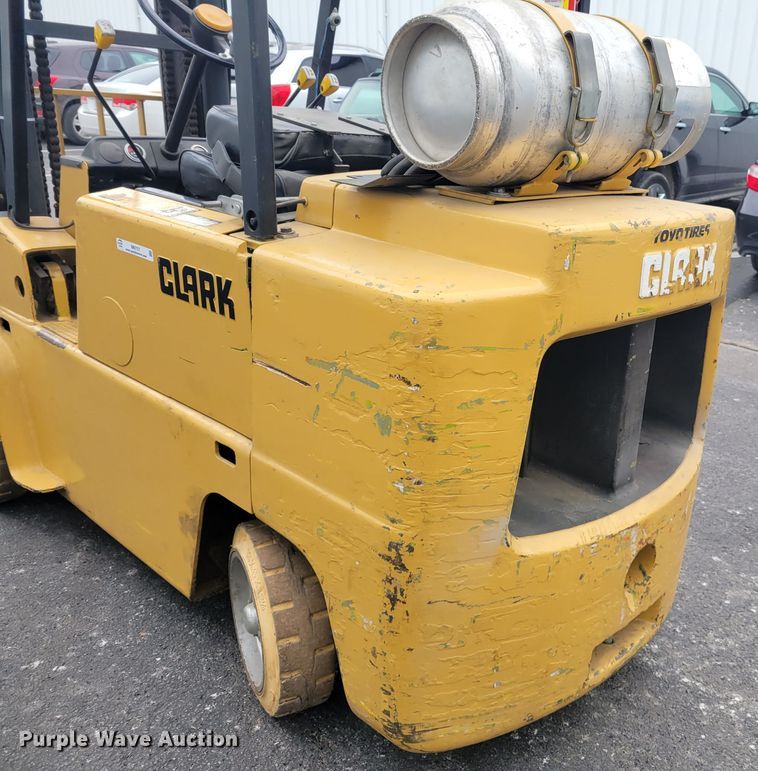 image for item IM9757 Clark C500-S80  forklift