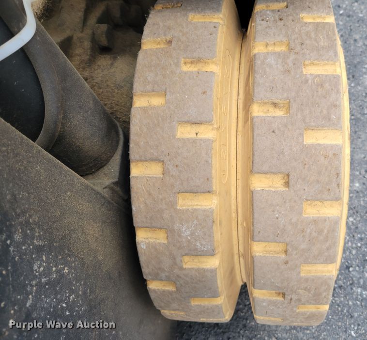 image for item IM9757 Clark C500-S80  forklift