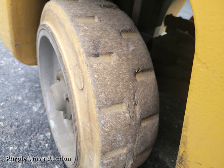 image for item IM9757 Clark C500-S80  forklift