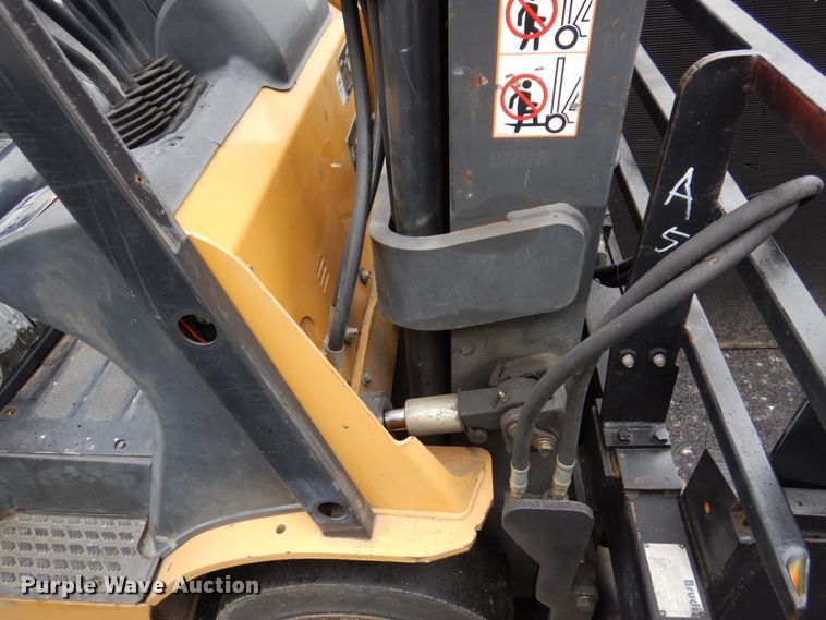 image for item IM9758 Caterpillar C5000  forklift