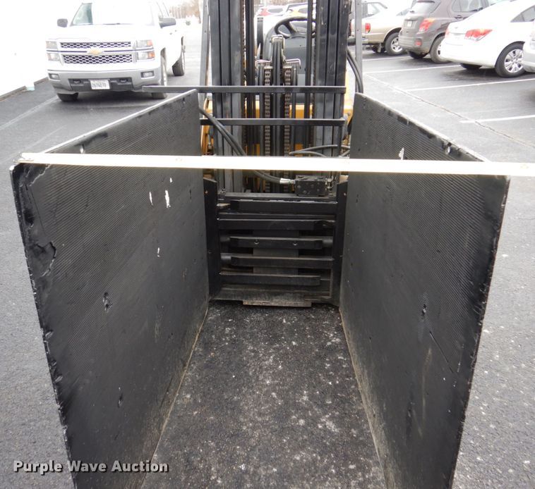 image for item IM9758 Caterpillar C5000  forklift