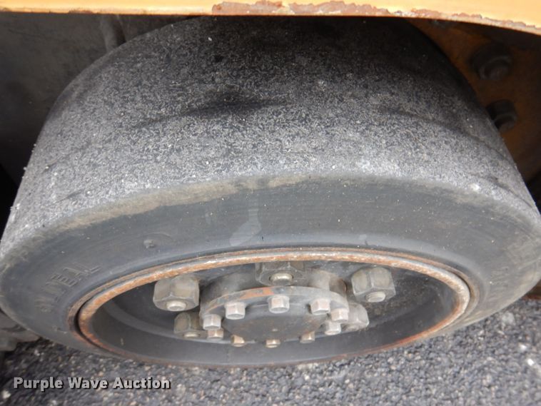 image for item IM9758 Caterpillar C5000  forklift