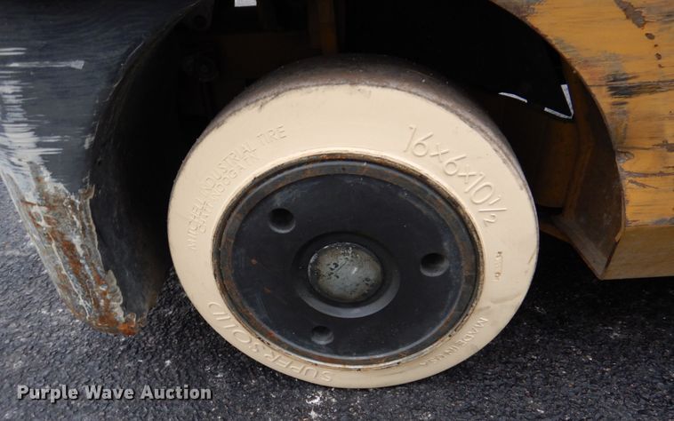 image for item IM9758 Caterpillar C5000  forklift