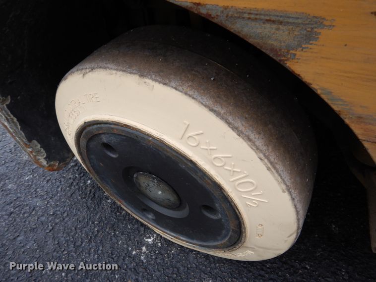 image for item IM9758 Caterpillar C5000  forklift