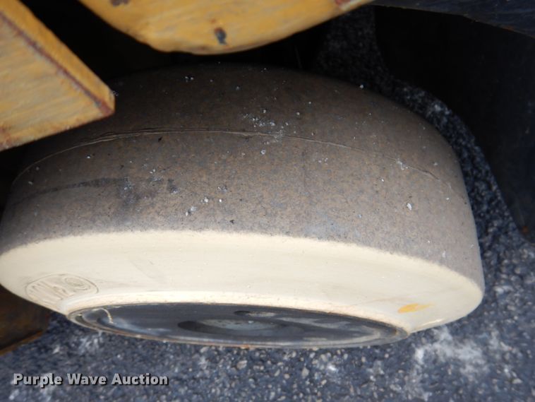 image for item IM9758 Caterpillar C5000  forklift