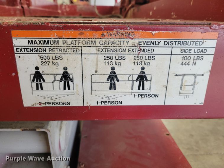 image for item IM9759 2006 Mec 2633ES  scissor lift