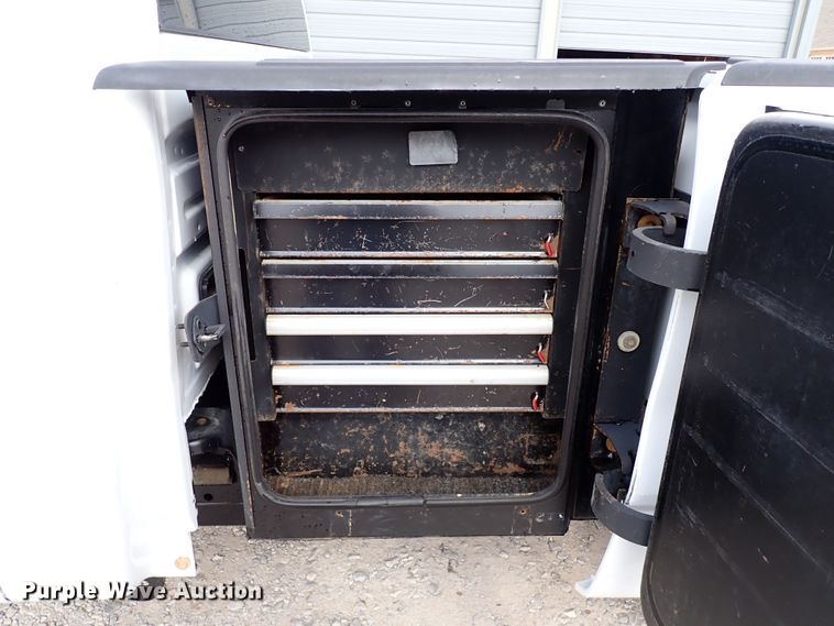 image for item IS9430 2010 Ford F150  pickup truck