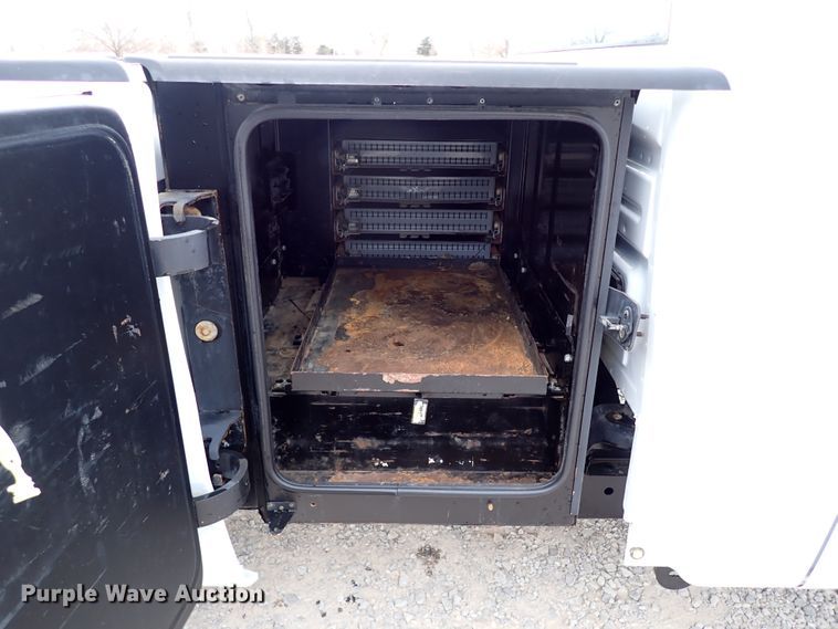 image for item IS9430 2010 Ford F150  pickup truck