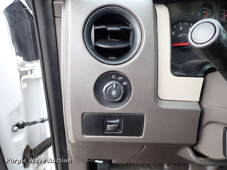 image for item IS9430 2010 Ford F150  pickup truck