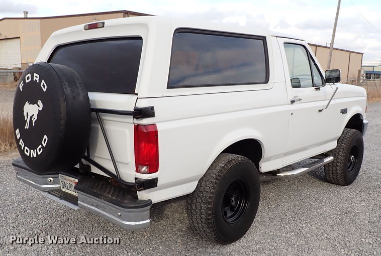 image for item IS9436 1995 Ford Bronco  SUV