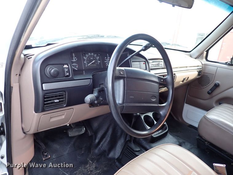 image for item IS9436 1995 Ford Bronco  SUV