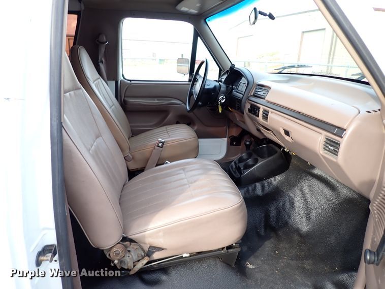 image for item IS9436 1995 Ford Bronco  SUV