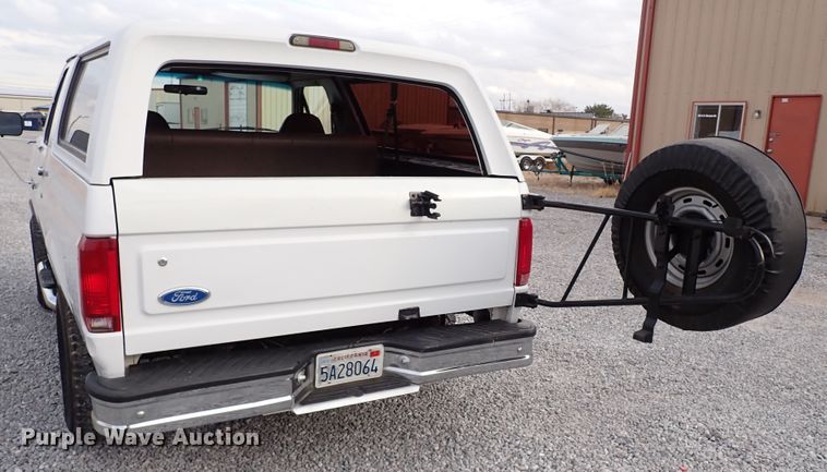 image for item IS9436 1995 Ford Bronco  SUV