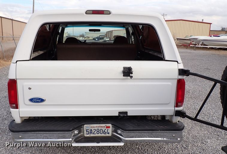 image for item IS9436 1995 Ford Bronco  SUV