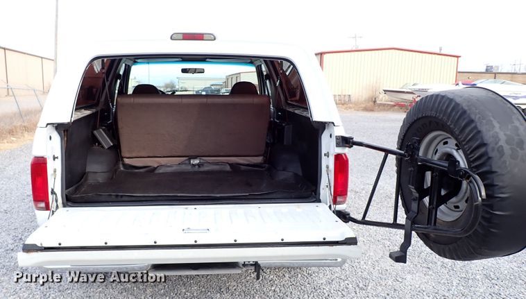 image for item IS9436 1995 Ford Bronco  SUV