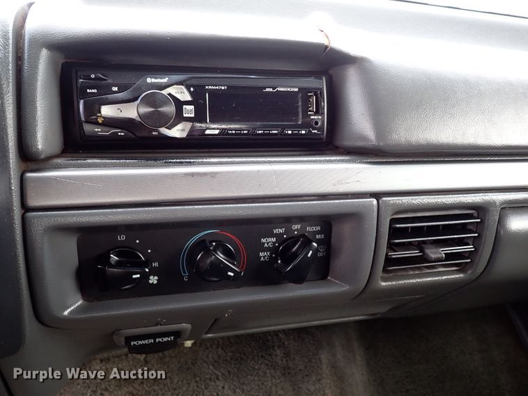 image for item IS9437 1993 Ford Bronco  SUV