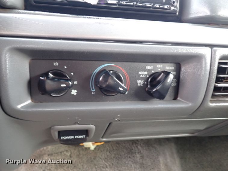 image for item IS9437 1993 Ford Bronco  SUV