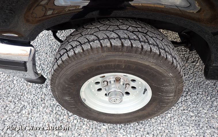 image for item IS9437 1993 Ford Bronco  SUV