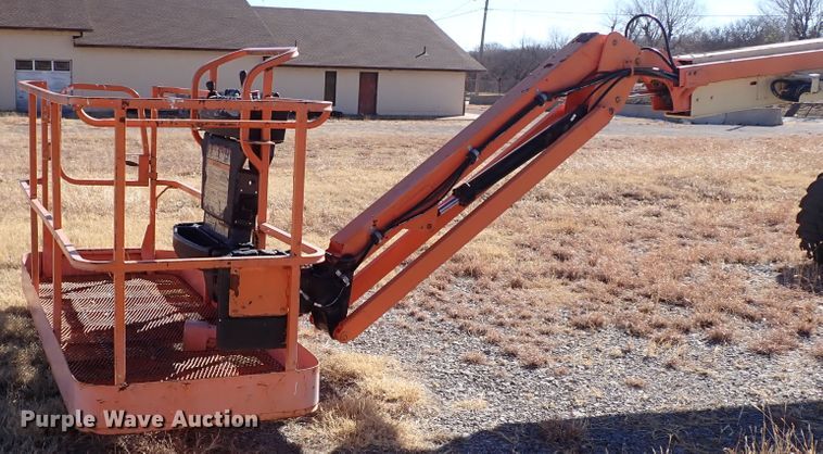 image for item IS9447 2007 JLG 460SJ  boom lift