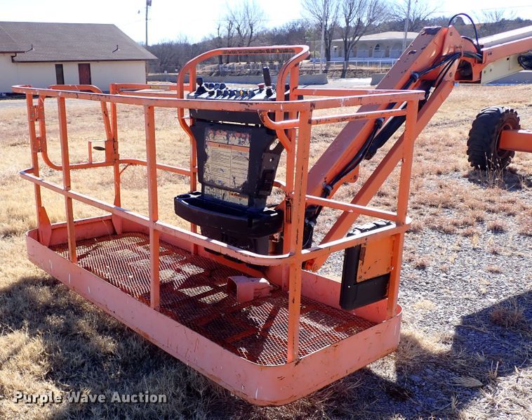 image for item IS9447 2007 JLG 460SJ  boom lift
