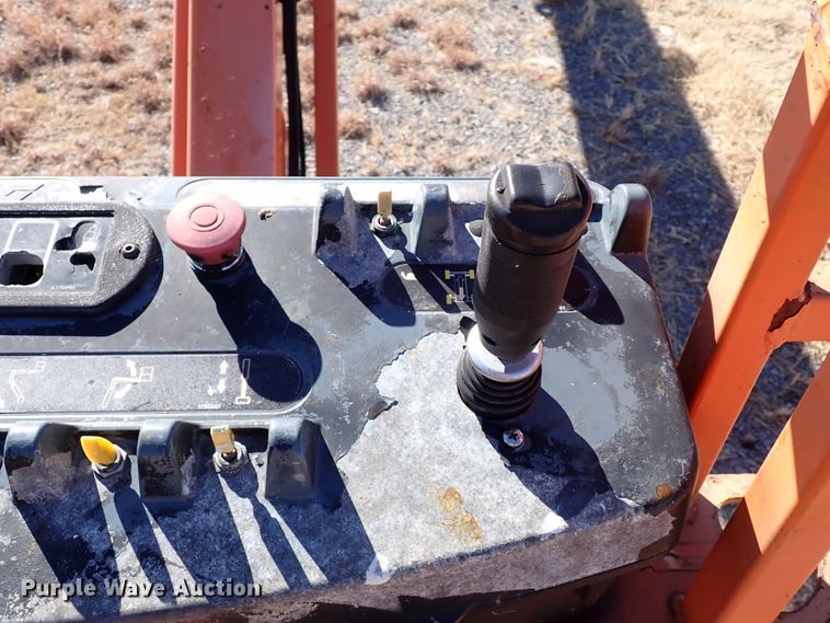 image for item IS9447 2007 JLG 460SJ  boom lift