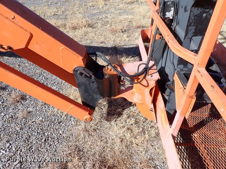 image for item IS9447 2007 JLG 460SJ  boom lift