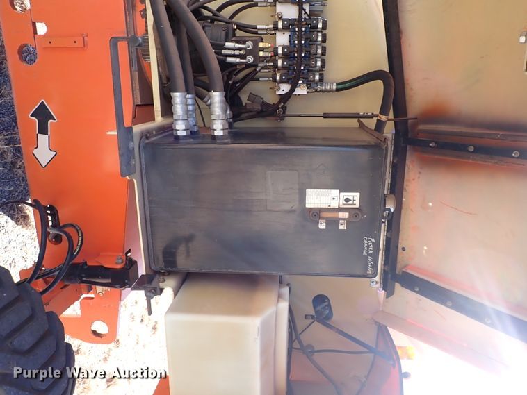 image for item IS9447 2007 JLG 460SJ  boom lift