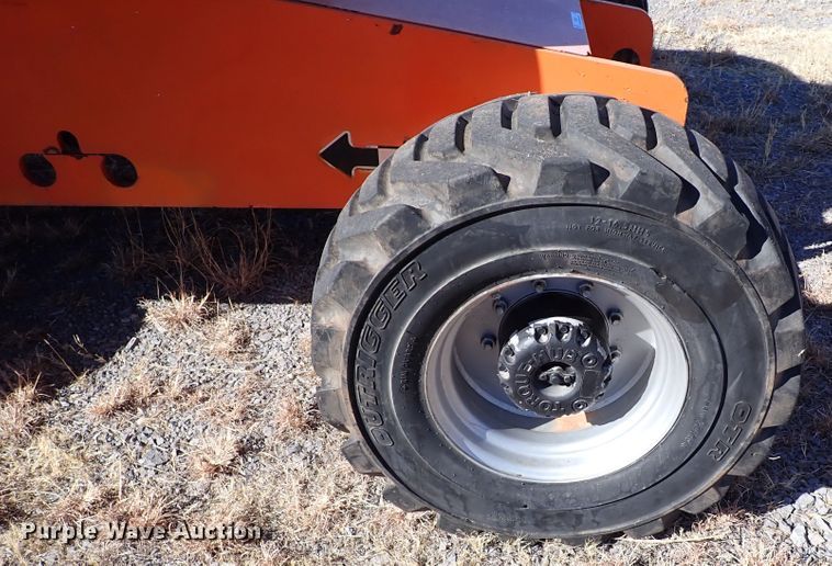 image for item IS9447 2007 JLG 460SJ  boom lift