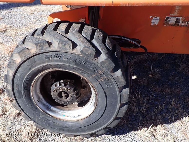 image for item IS9447 2007 JLG 460SJ  boom lift