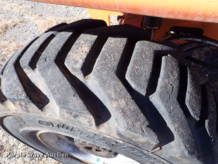 image for item IS9447 2007 JLG 460SJ  boom lift