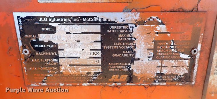 image for item IS9447 2007 JLG 460SJ  boom lift