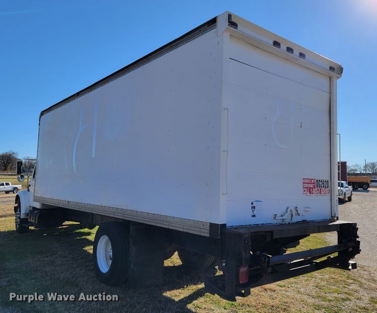 image for item JE9161 1990 International 4900  box truck