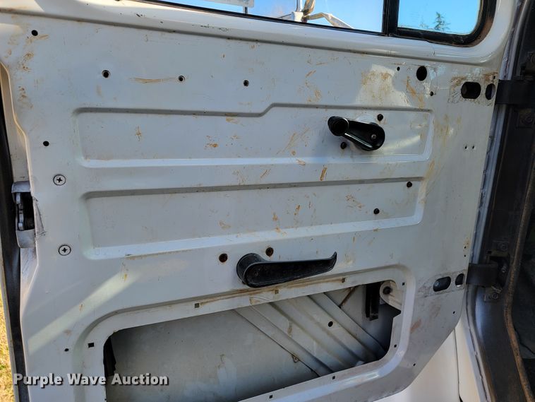 image for item JE9161 1990 International 4900  box truck