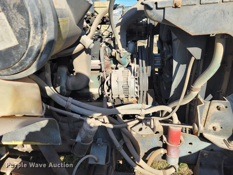 image for item JE9161 1990 International 4900  box truck